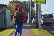 社死：紐西蘭教師iCloud同步到學校設備，照片震驚小學生……