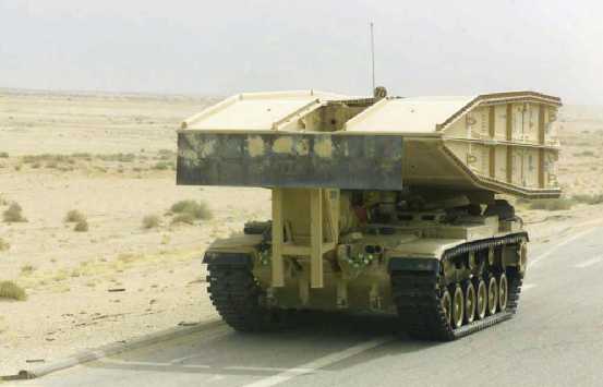 運輸狀態下的M60 AVLB