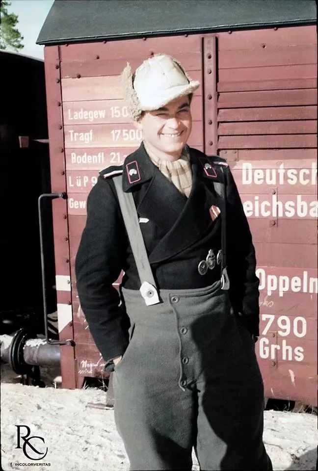 德國坦克兵的冬裝褲，顯得很有意思