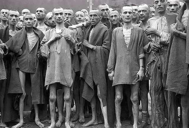 集中營中的猶太人