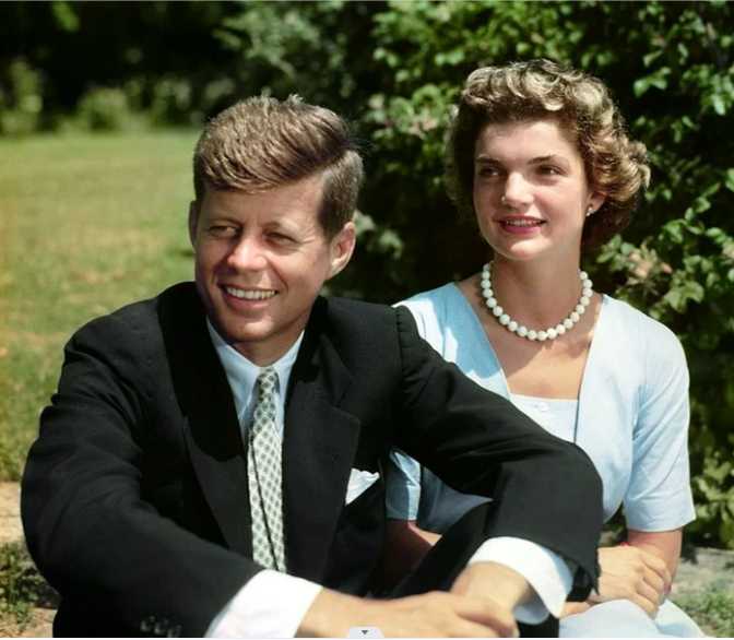 甘迺迪夫婦的笑容在當年就非常有標誌性