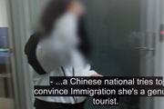 包中查到大量避孕套，中國遊客被拒入境！紐西蘭這種做法，聯合國不認同