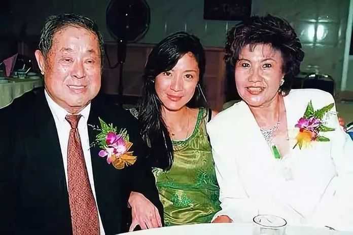 楊紫瓊與父母