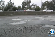 好訊息！路遇大坑導致爆胎或損壞，可以找加州交通局索賠，最高10000美元