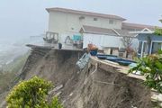 危險！華人豪宅區海景房地基被海浪掏空，眼看滑入後灣，家庭成員被緊急撤離，保險不保！當地宣佈緊急狀態&#8230;