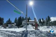 震驚！雪災重創山區，油站已空，缺乏食品，居民在雪上寫字求救