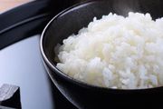 白米飯竟是「垃圾食物之王」？煮飯時一個小改變，幫你降脂控糖！