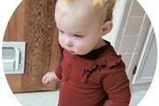 馬斯克1歲女兒照片首次公開，娃還被改名叫「Y、Why？、？」 ，迷惑行為引爭議：她長大咋辦？