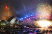 現場直擊！雪梨點燃「史上最大」煙火表演，盛況空前！百萬澳人齊聚共慶新年！（多圖/視訊）