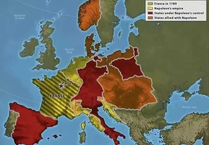黃色為拿破崙帝國的領地，紅色為拿破崙控制的國家，橙色為拿破崙的同盟國，歐洲大陸基本都服從於拿破崙，法