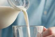 每天喝一杯牛奶，身體會發生什麼變化？強健骨骼？能降低癌症風險？